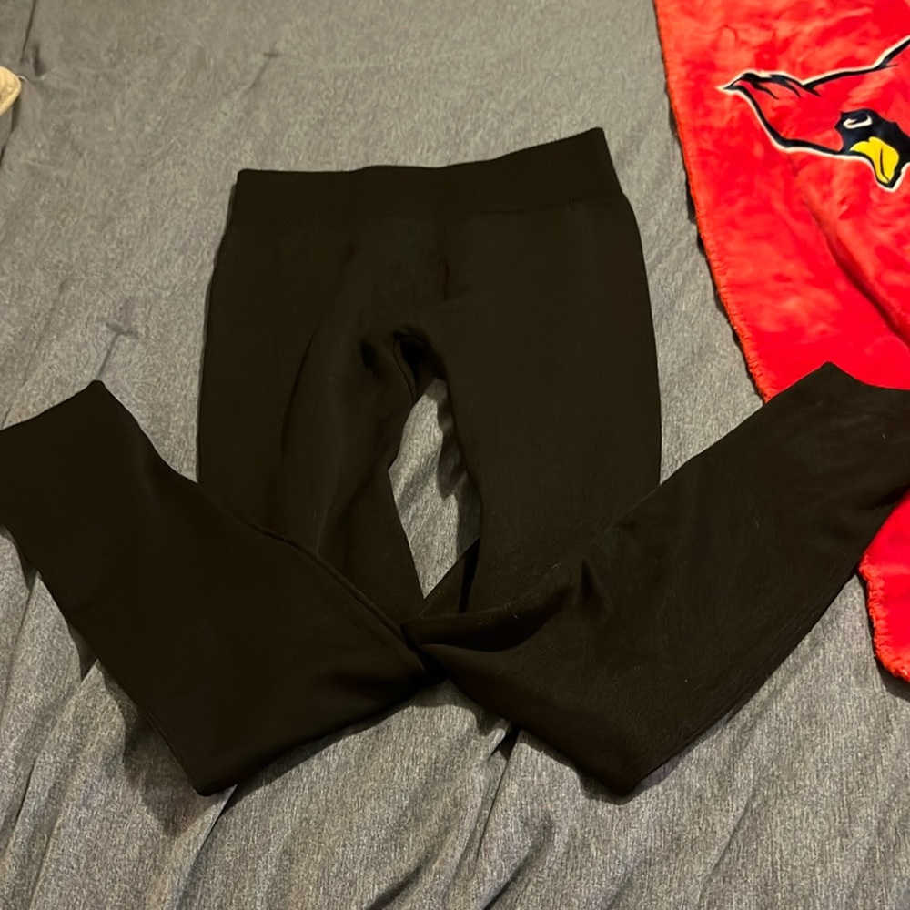 Black leggings